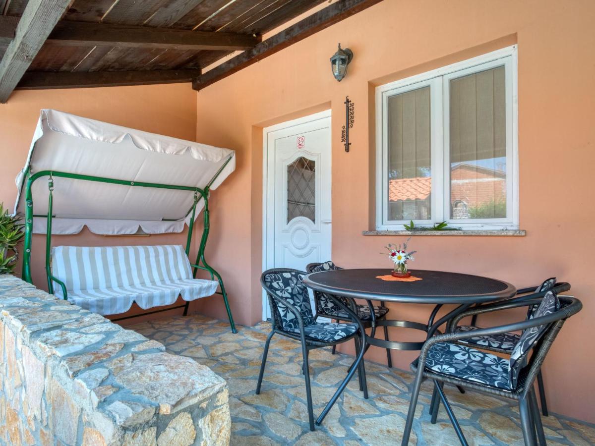 Holiday Home Ana - Mlk135 By Interhome Šilo Zewnętrze zdjęcie